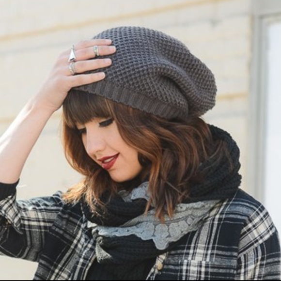 HELLO AUTUMN Beanie - Picture 2 of 5